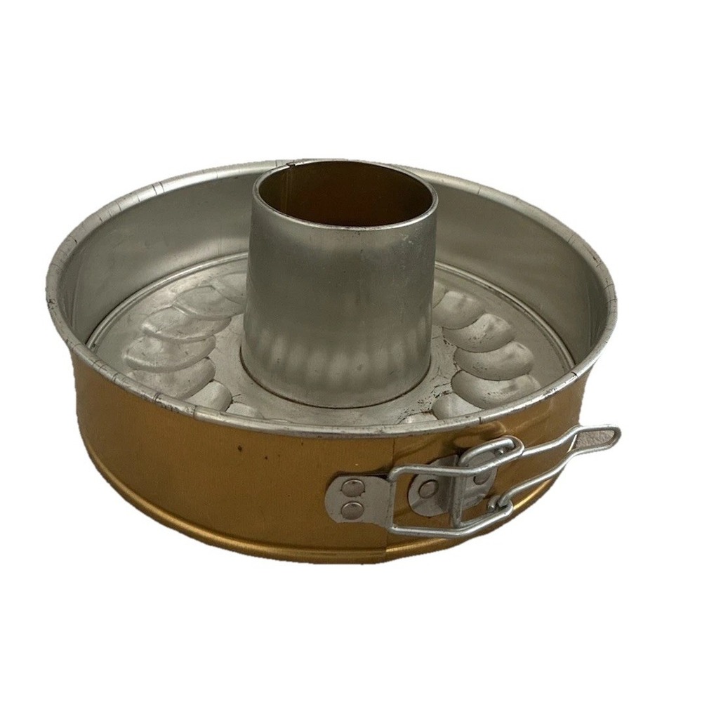 Vintage Springform Tin Bundt Cake Pan w Removable Bottom‎ Gold 9"